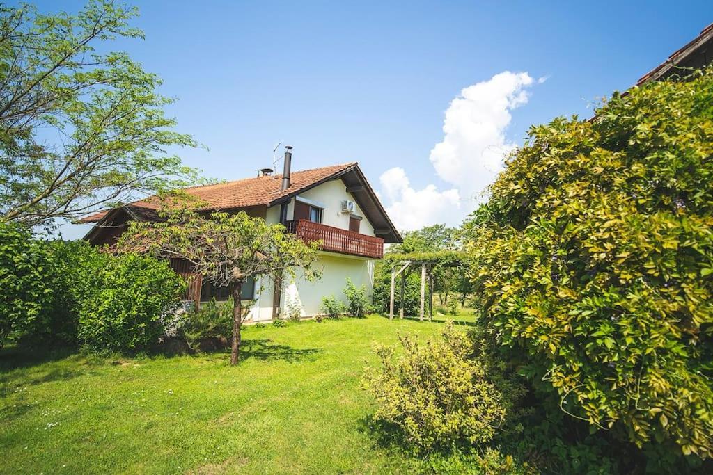 Apartma Zupelefski Raj Kapele Luaran gambar